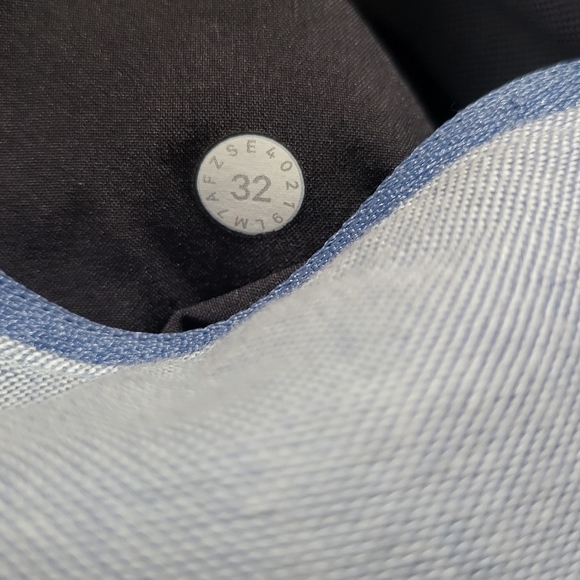 Lululemon Commision Short Chambray size 32 - Picture 10 of 11